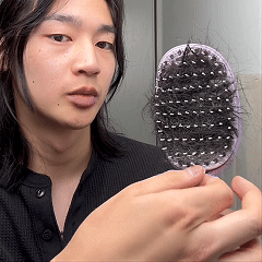 🪮✨Effortless Scalp Cleaning Brush – Remove Buildup, Oil & Loose Hair in Seconds